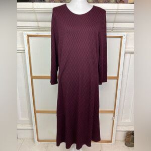 J. Jill NWOT Ponte Maroon w/ black Geometric Long Sleeve midi/maxi Dress